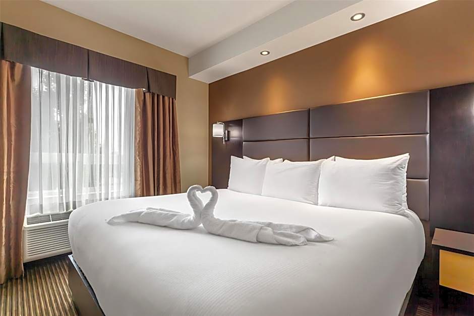 Best Western Cold Lake Inn