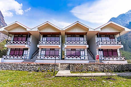 The Whispering Pines By Summit, Lachung