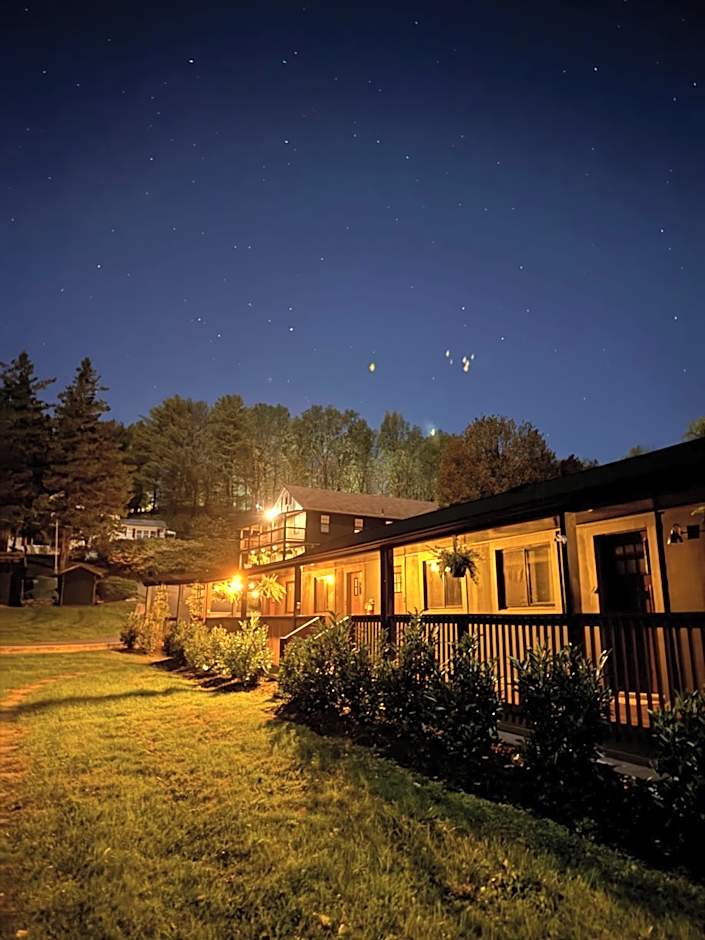 Willow Pond Motel