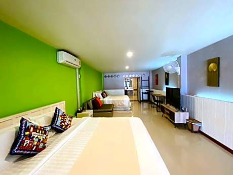 Executive Family Room