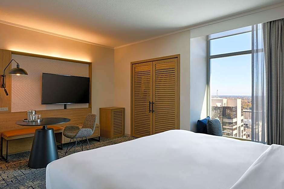 Sheraton Grand Sacramento Hotel