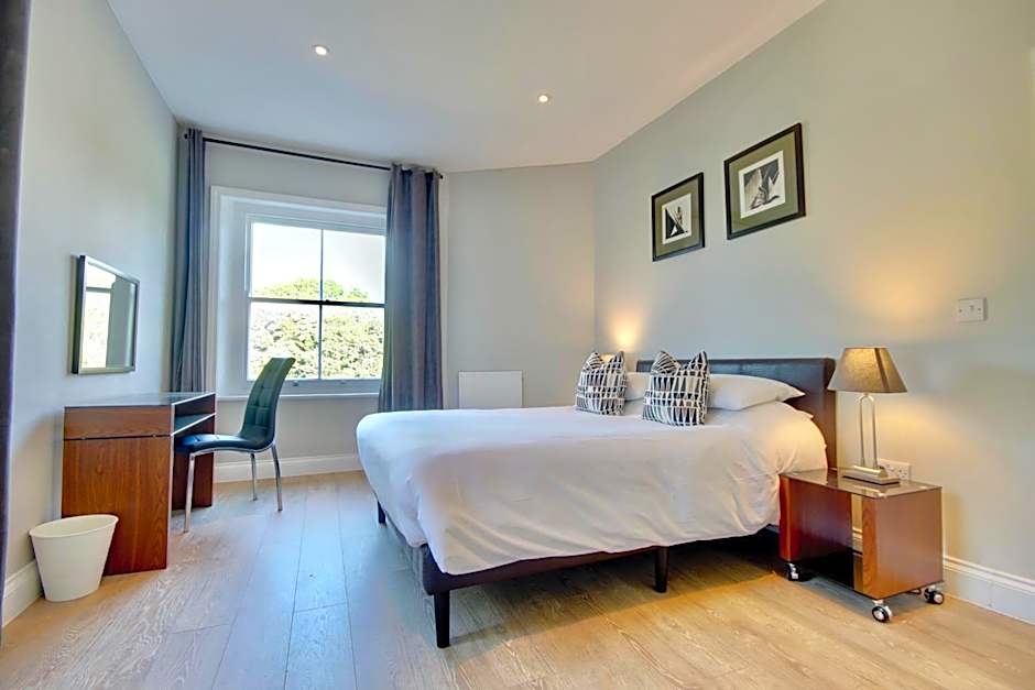 Orange Grove Hotel & Gardens