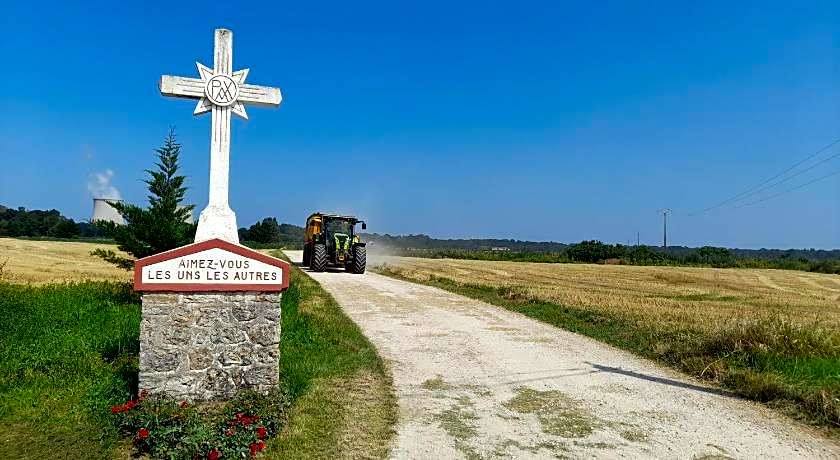 La Ferme de l'isle et sa Roulotte