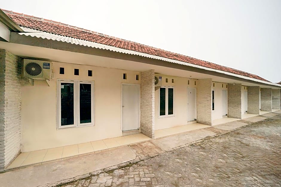 OYO 2937 Nindy Homestay 2