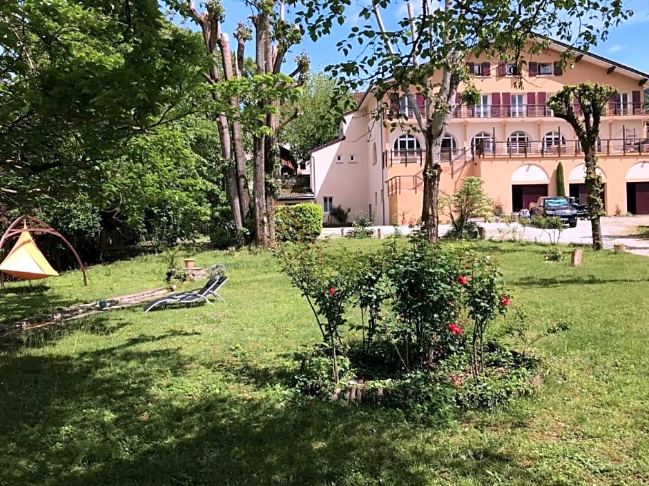 Logis Hotel le Castel Fleuri