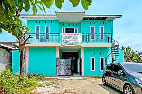 SPOT ON 91918 Najla Guest House Syariah