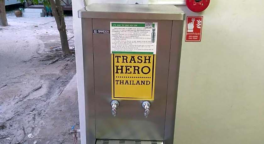 walking street hostel by new wave