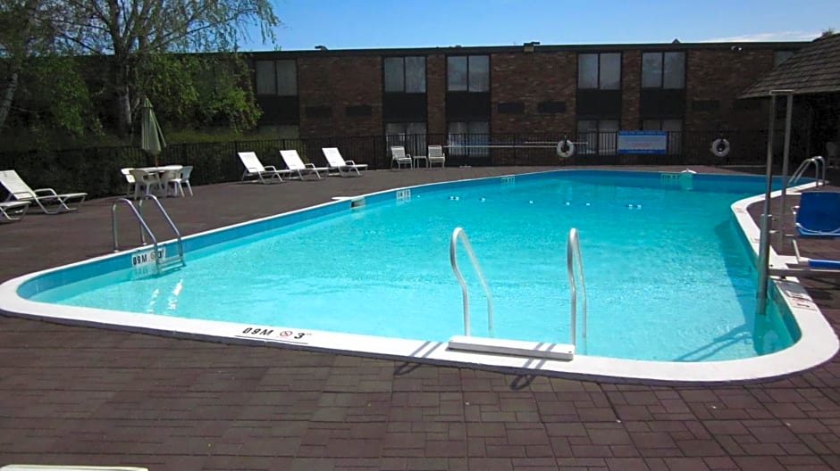 Fireside Inn & Suites Portland