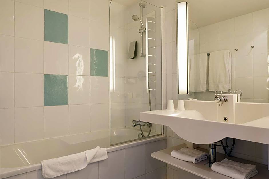 Holiday Inn Lille Ouest Englos By IHG