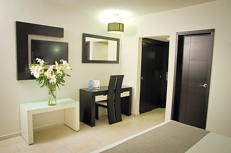 Hotel Portonovo Plaza Expo