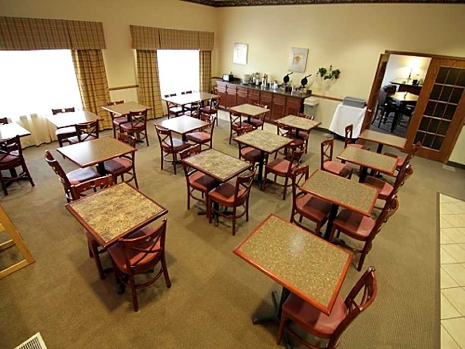 Town & Country Inn And Suites