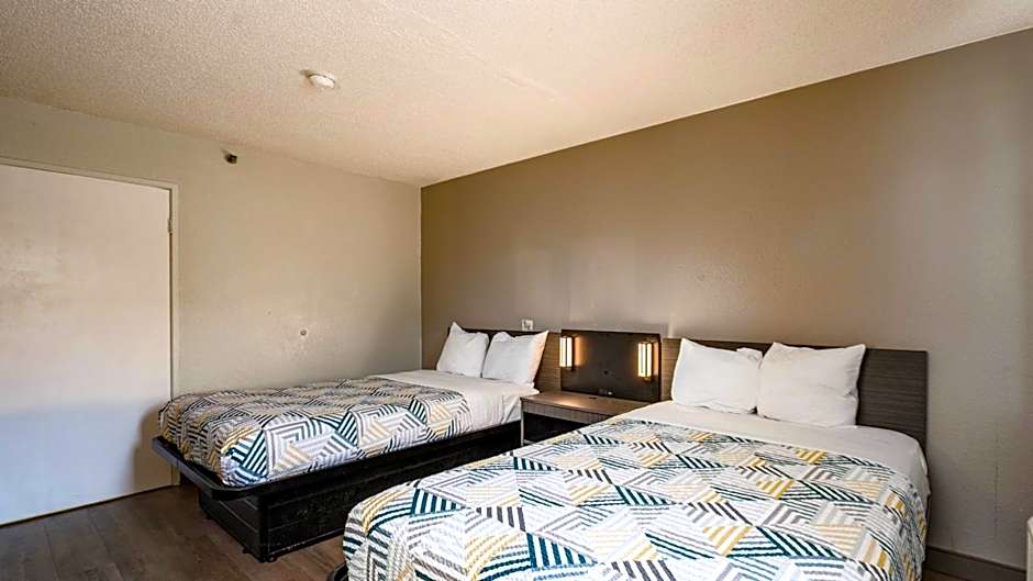 Motel 6-Wethersfield, CT - Hartford