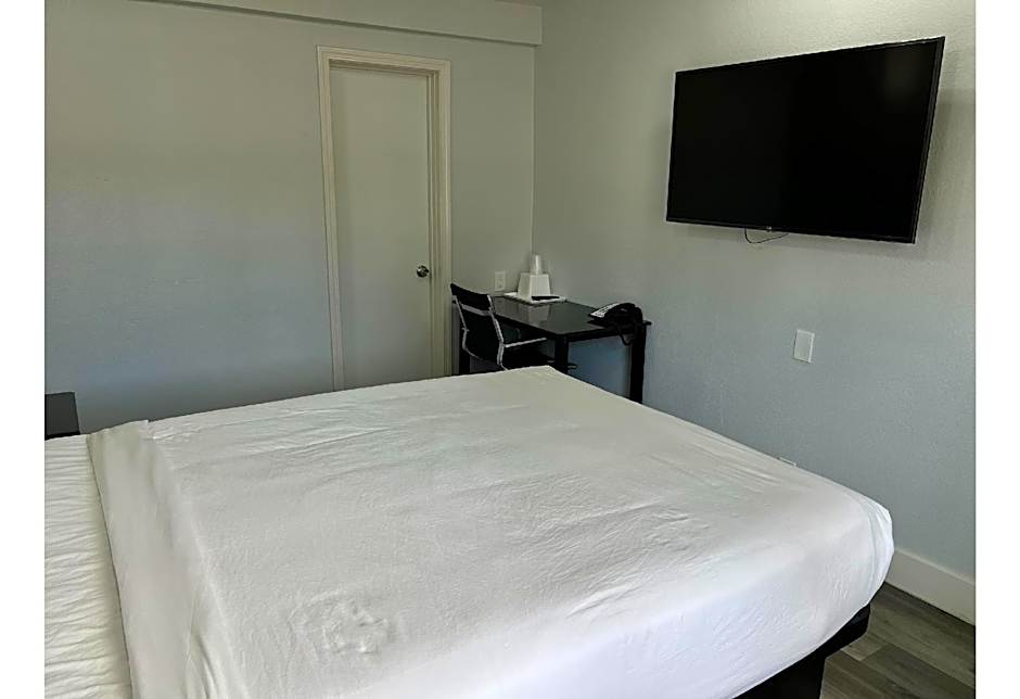 Motel 6 Santa Cruz, CA