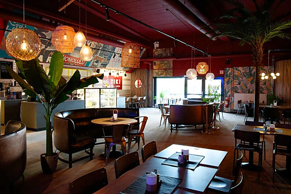 Multi Challenge Hostel