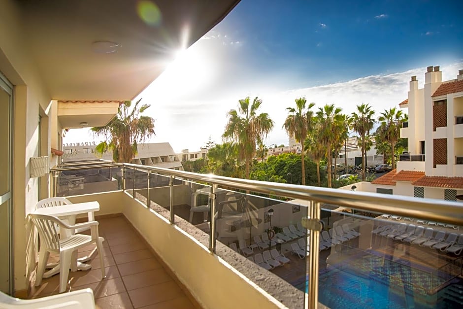 Apartamentos Oro Blanco