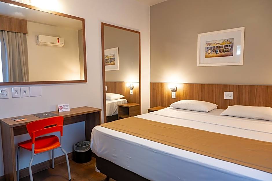 Hotel Continental Business - 200 metros do Complexo Hospitalar Santa Casa