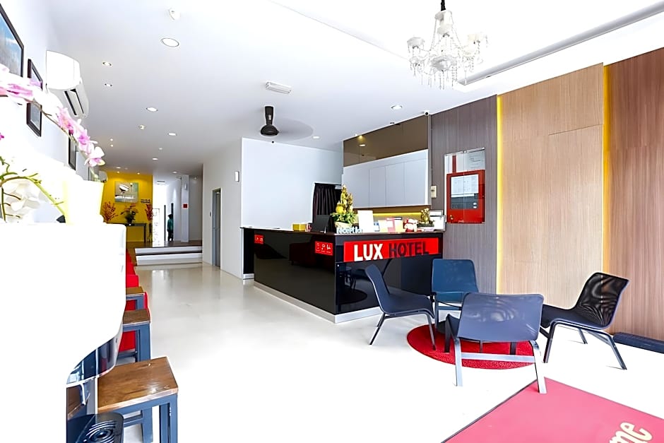 Lux Hotel