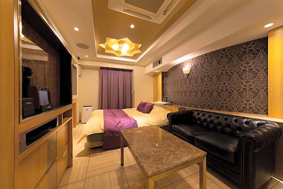 Hotel Luna Ikeda (Adult Only)