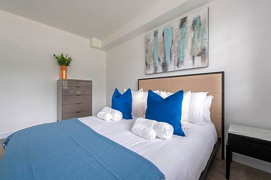 2 BR, Modern Urban Sanctuary 1CC - Cherrydeal