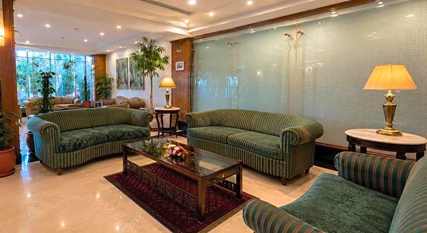 Hotel Crown CP
