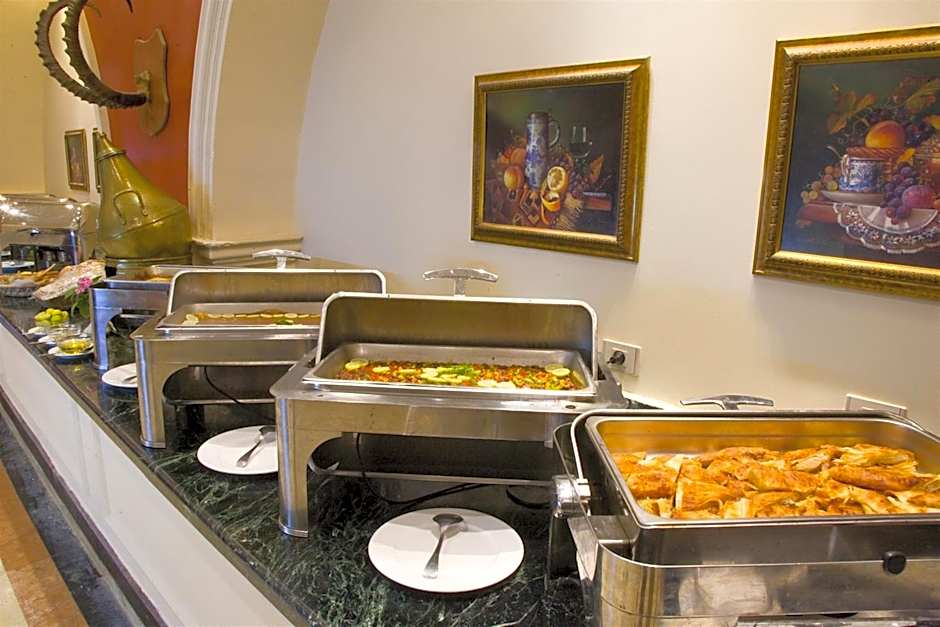 Helnan Auberge Fayoum