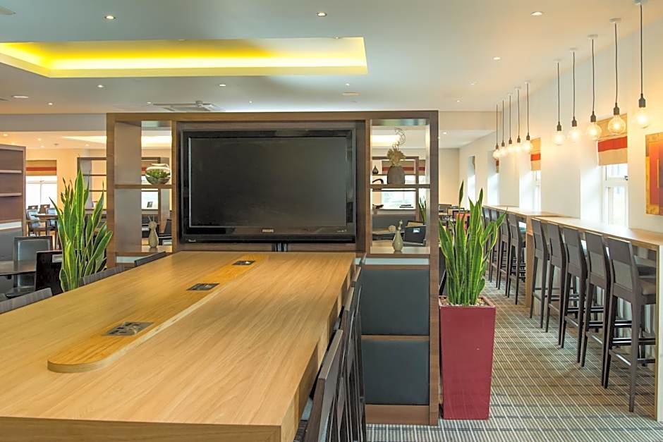 Holiday Inn Express Bristol - Filton By IHG