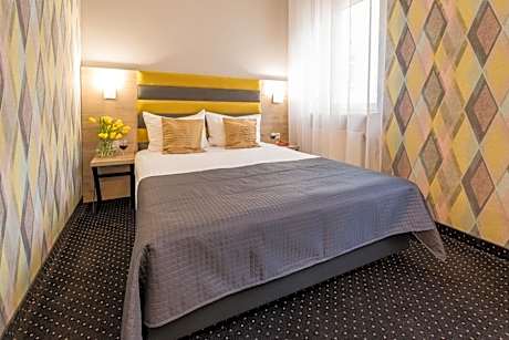 Superior Queen Room
