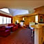 Econo Lodge Inn & Suites Groton