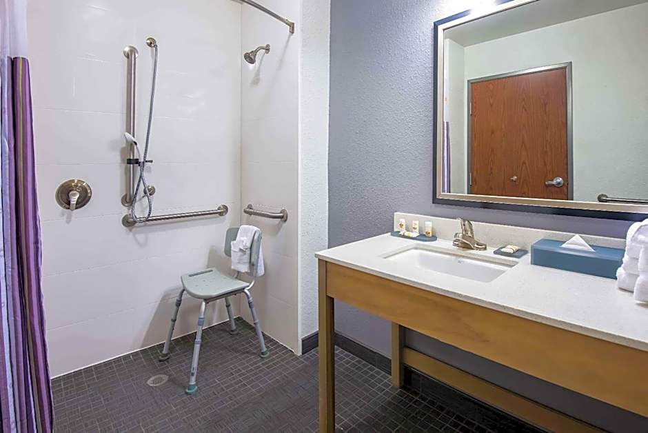 La Quinta Inn & Suites by Wyndham Morgantown