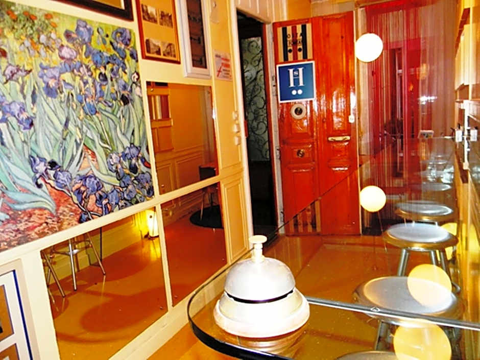 Hostal La Fontana