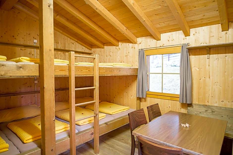Hüttenhotel Husky Lodge