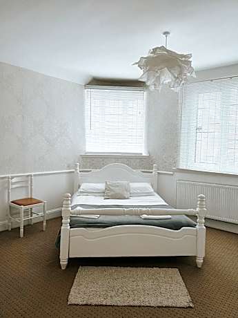 Family Room with Private External Bathroom