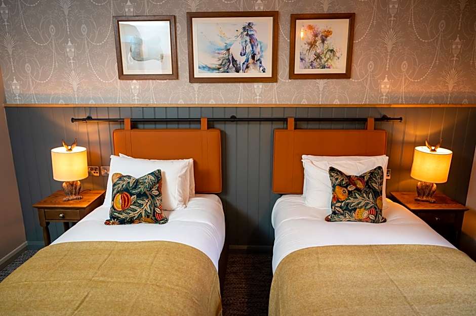 Ely Hotel by Chef & Brewer Collection