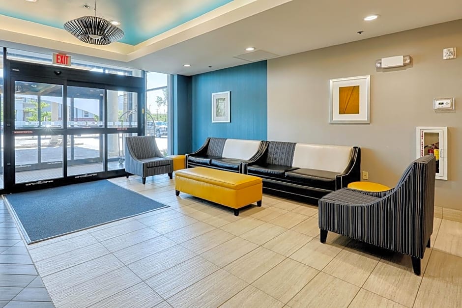 Holiday Inn Express and Suites Batavia By IHG