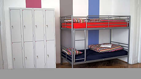 6-Bed Dormitory Room