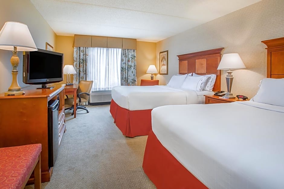 Holiday Inn Express & Suites Bloomington By IHG