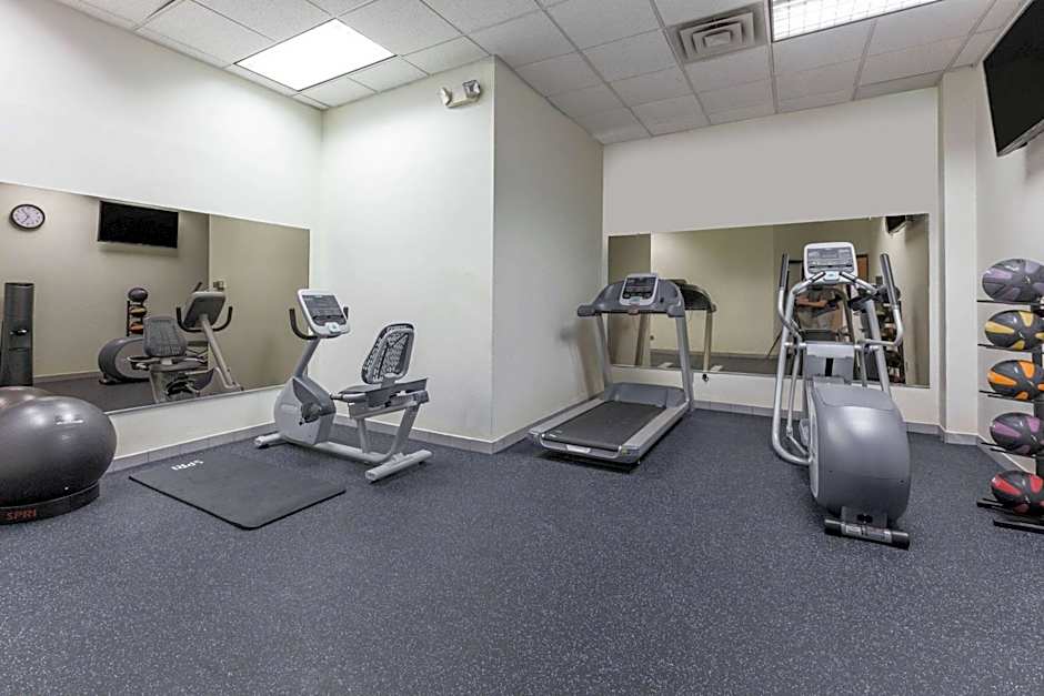 Days Inn by Wyndham Sherman