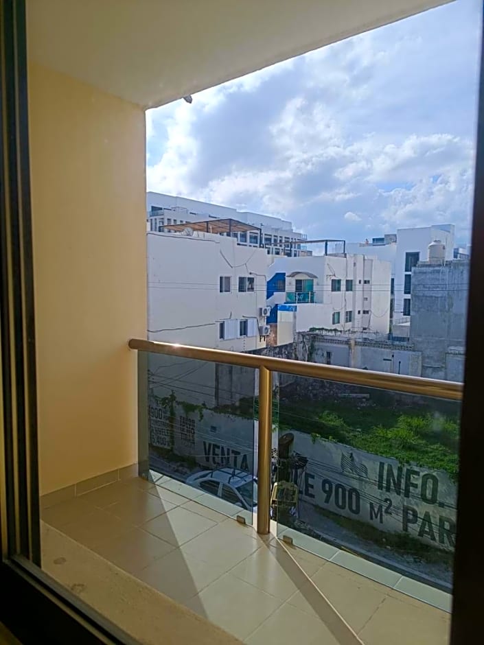 LYJ Hotel