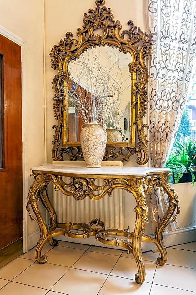 Roseview Alexandra Palace Hotel