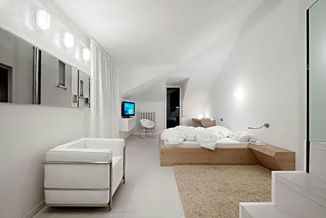 Loft Suite with Hot Tub