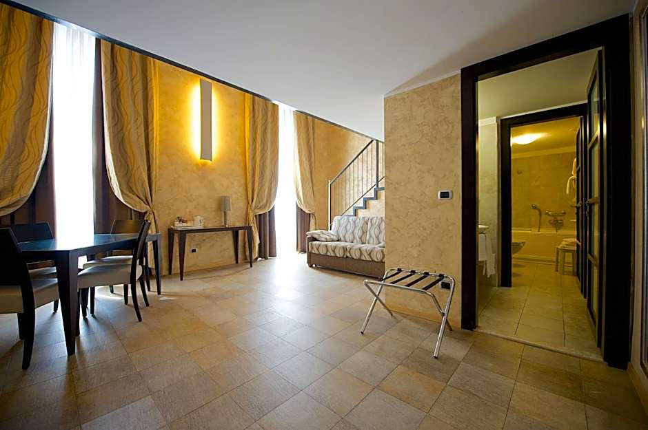 Best Western Crystal Palace Hotel