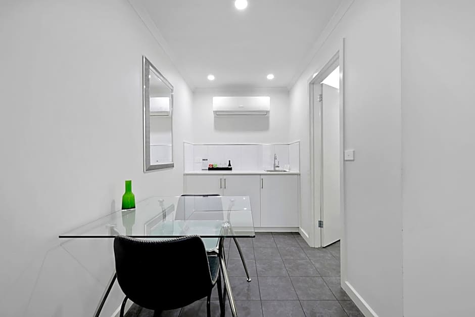 Hamilton Lonsdale Motel