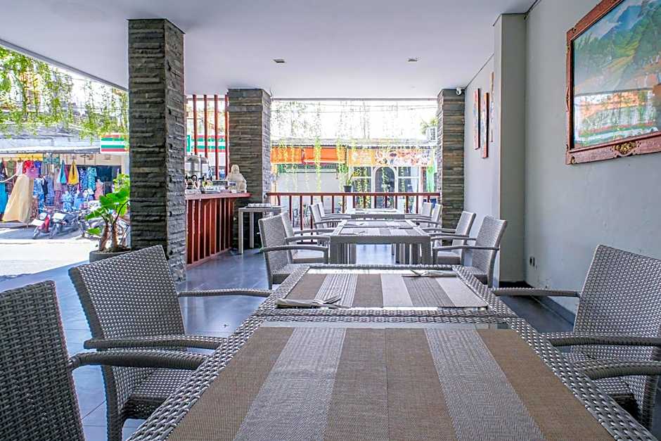 Transera Kamini Legian Hotel