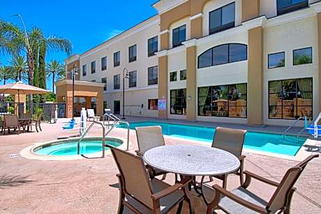 Hampton Inn By Hilton & Suites Hemet