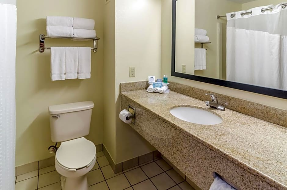 Holiday Inn Express Hotel & Suites Vinita, an IHG Hotel