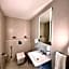 New MerryLand Hotel