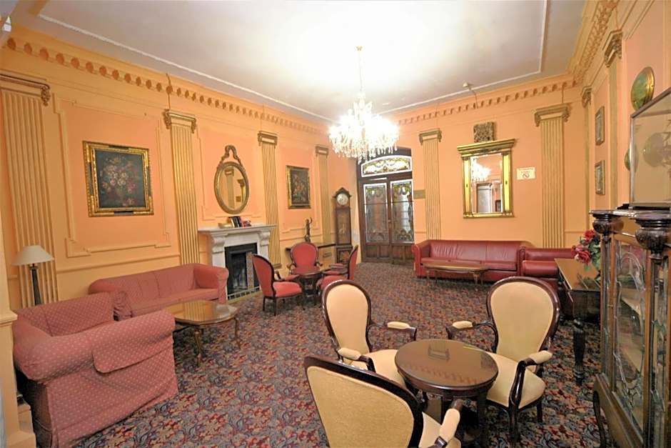 Bristol Hotel