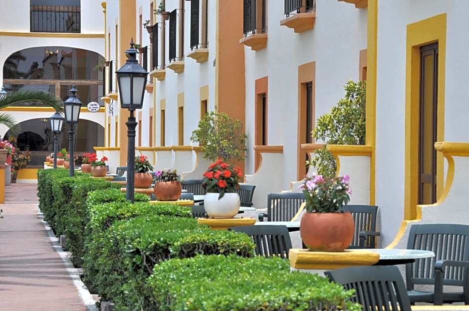 Mision Grand Juriquilla