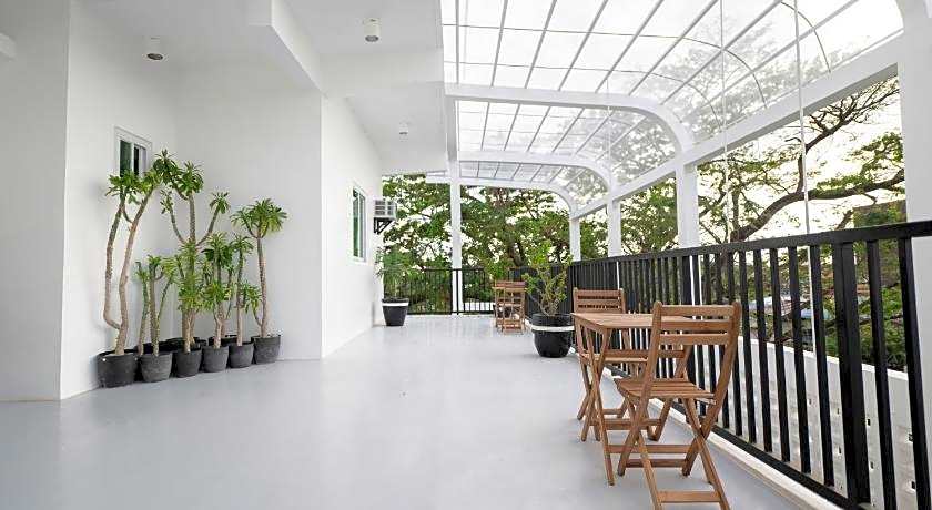 Kadangyan by 3BU Hostel