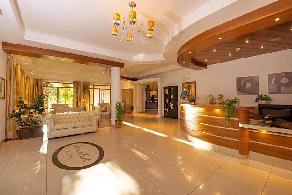 Garden Park Hotel